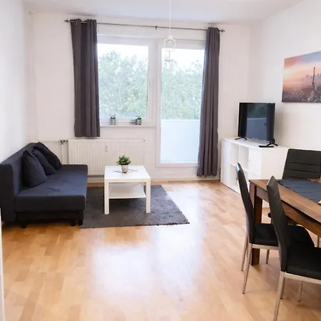 Geraeumige Mit Balkon In Gera