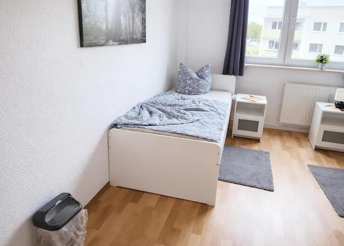 Apartment Geraeumige Mit Balkon In Gera