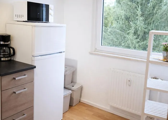 Geraeumige Mit Balkon In *